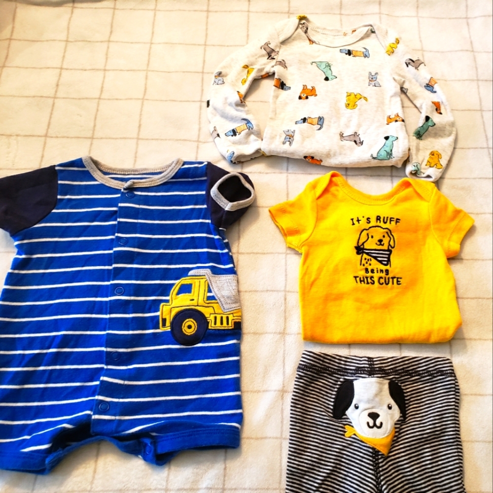 Carter's lot of newborn clothing